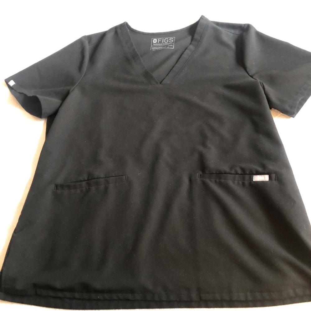 Figs scrub top